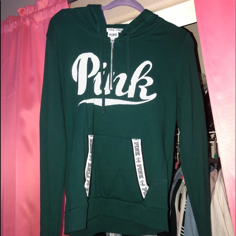 Pink half zipper seater